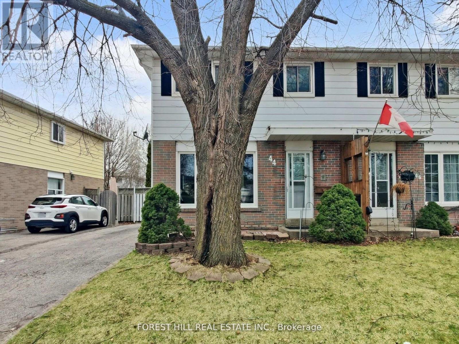 44 Herkley Drive N, Brampton, Ontario  L6V 2E8 - Photo 5 - W12210547