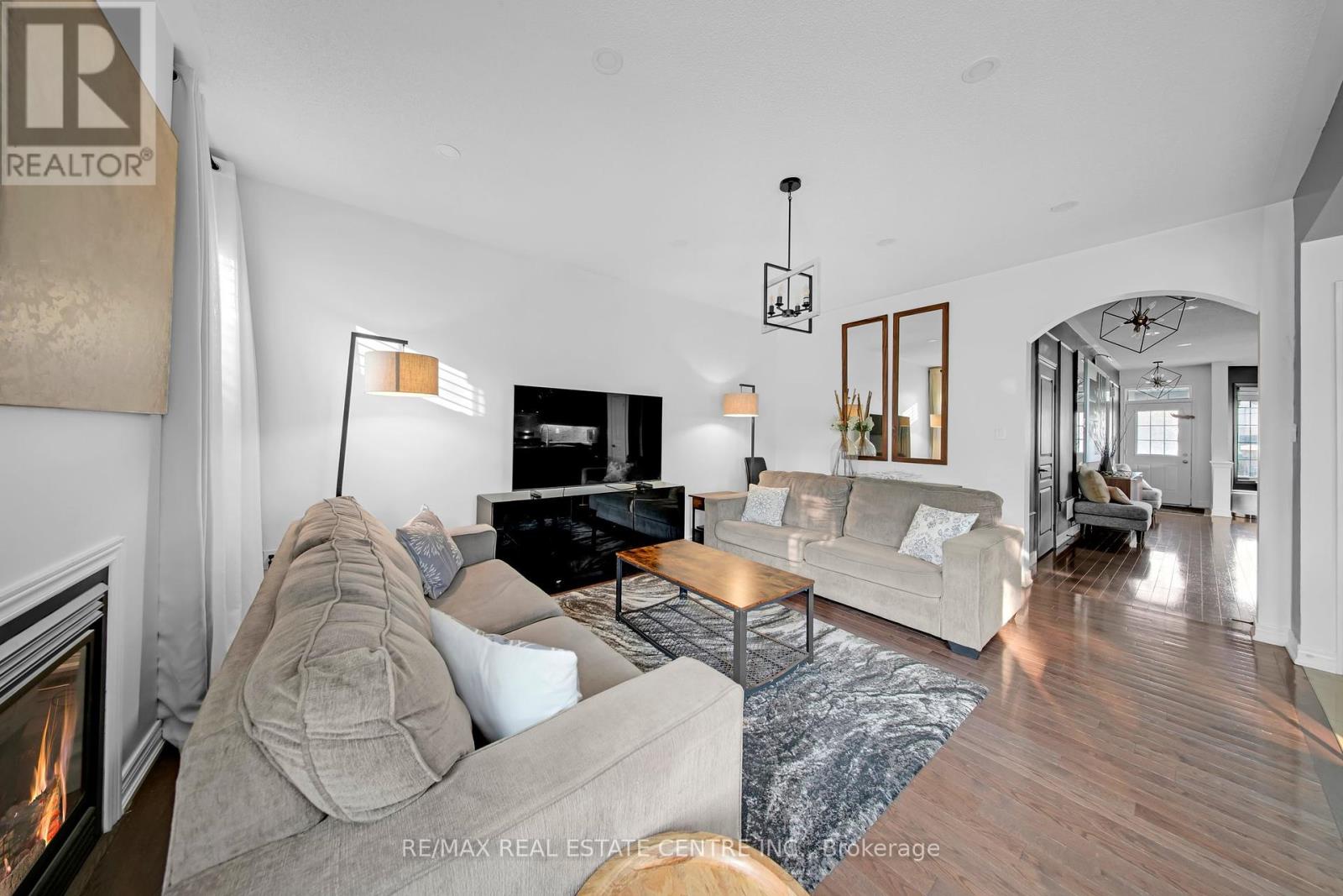 36 Bonnie Braes Drive, Brampton, Ontario  L6Y 0G8 - Photo 10 - W12210552