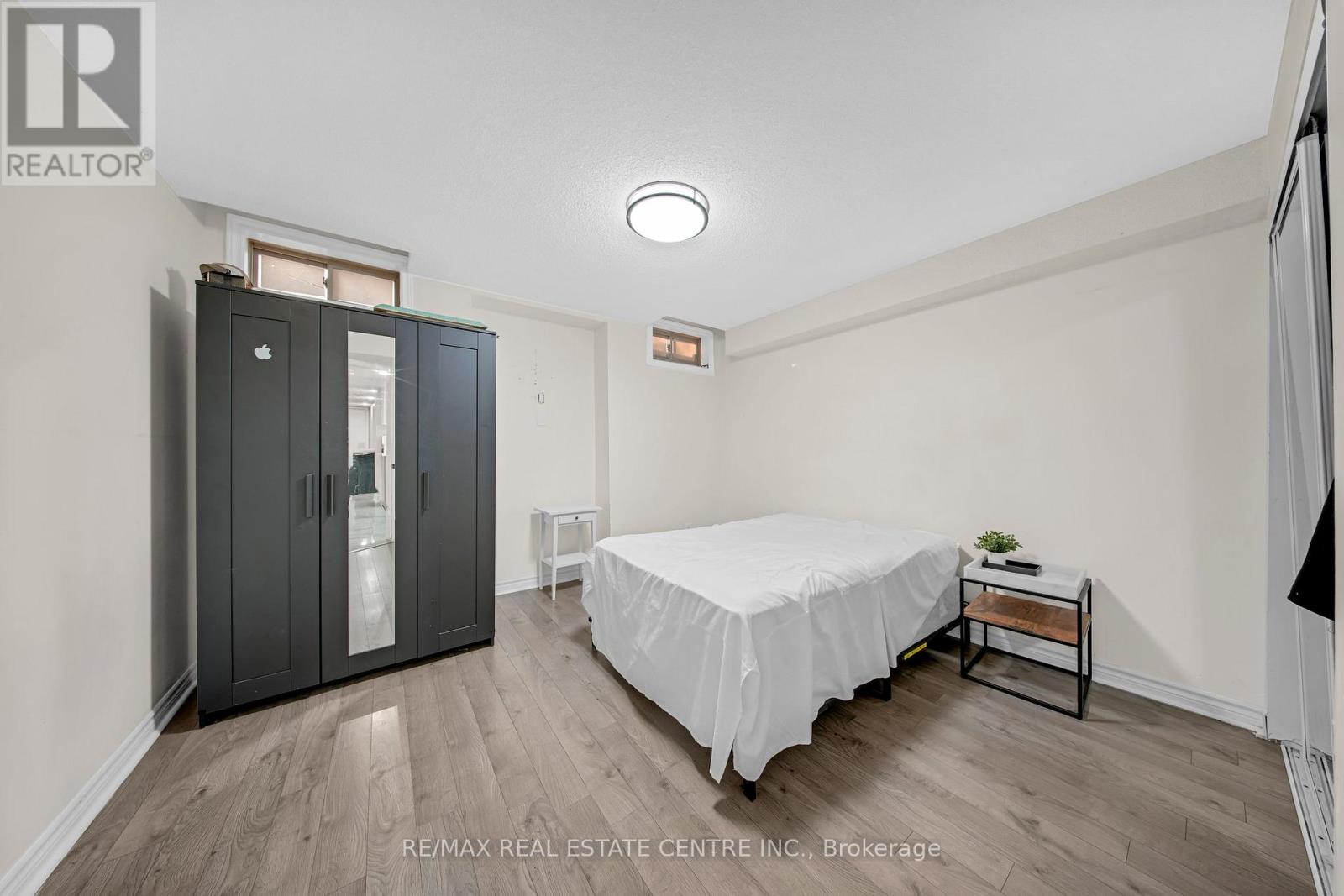 36 Bonnie Braes Drive, Brampton, Ontario  L6Y 0G8 - Photo 27 - W12210552