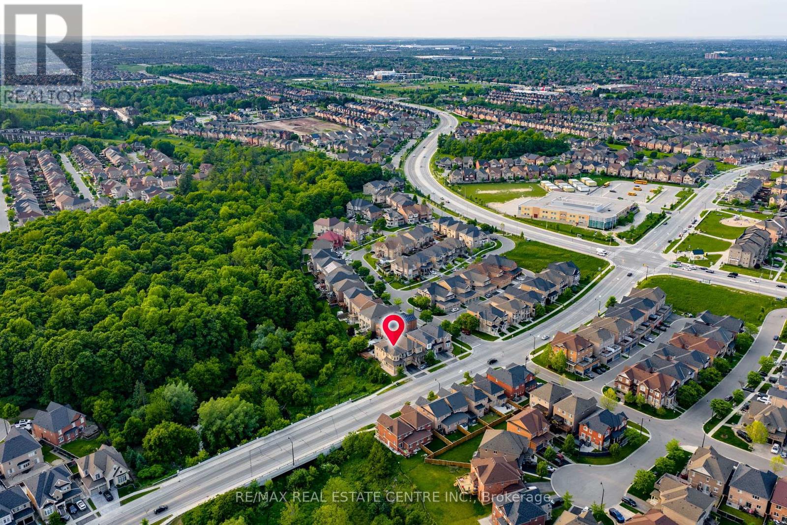 36 Bonnie Braes Drive, Brampton, Ontario  L6Y 0G8 - Photo 35 - W12210552