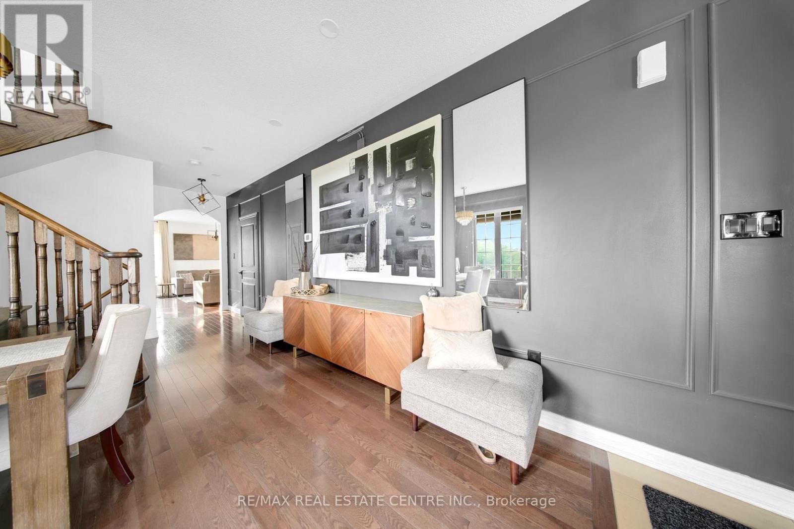 36 Bonnie Braes Drive, Brampton, Ontario  L6Y 0G8 - Photo 8 - W12210552