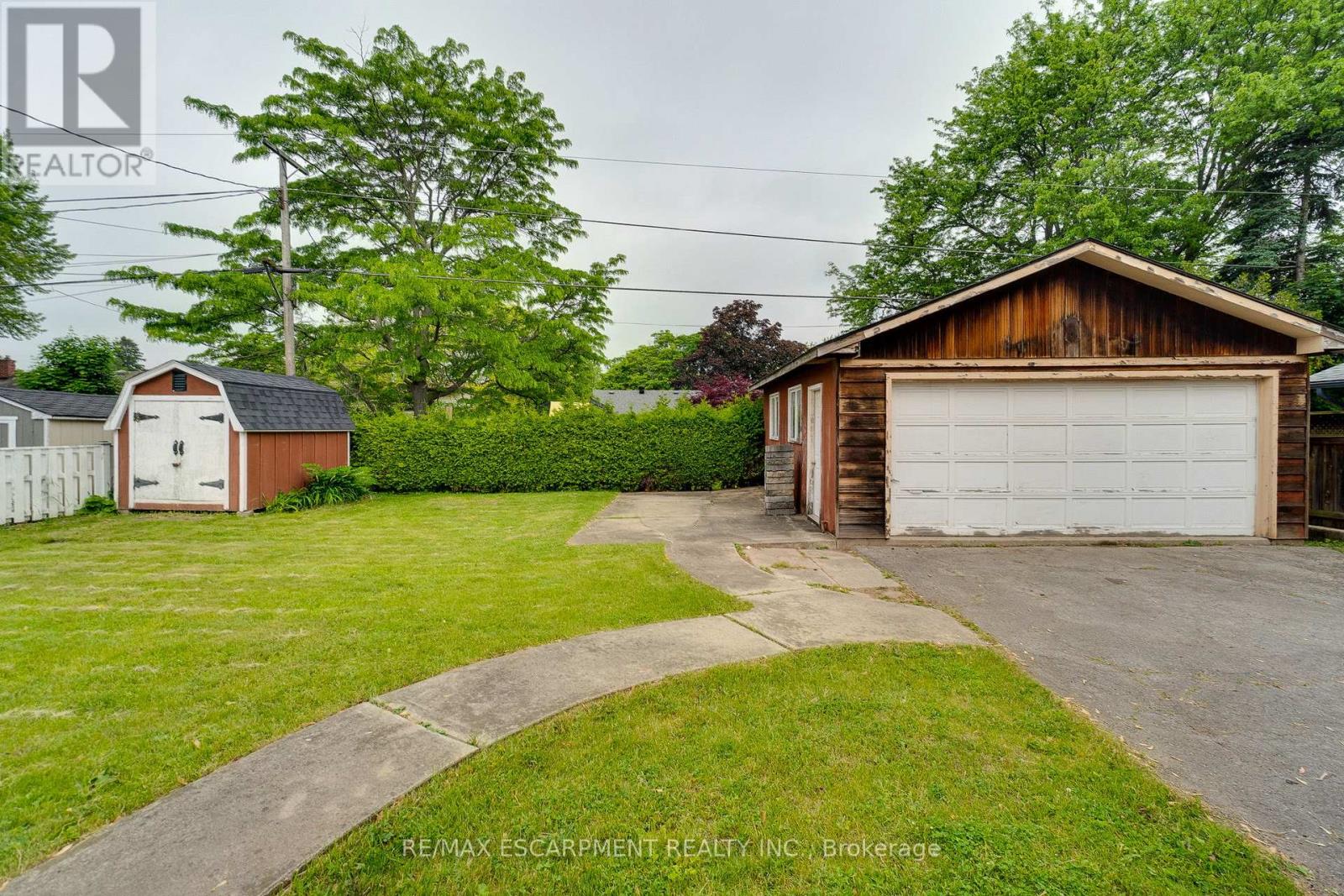 5349 Spruce Avenue, Burlington, Ontario  L7L 1N4 - Photo 32 - W12210556