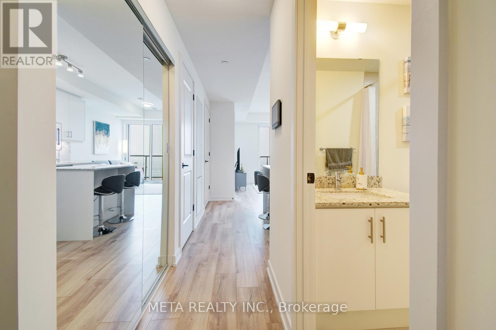 1904 - 335 Wheat Boom Drive, Oakville, Ontario  L6H 7Y1 - Photo 10 - W12210565