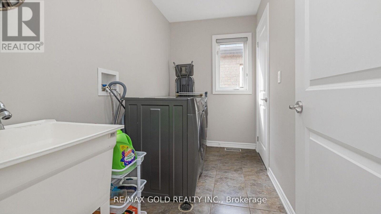 5 Lola Crescent, Brampton, Ontario  L7A 4J7 - Photo 24 - W12210571