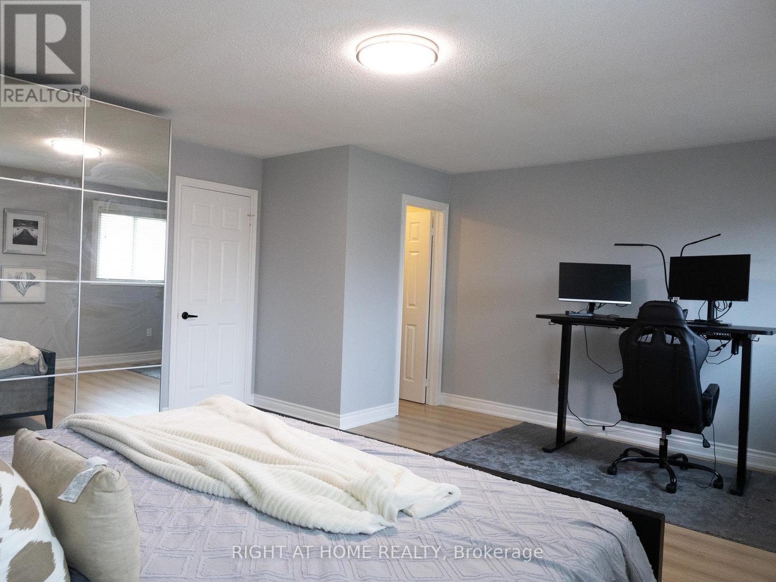 7031 Graydon Court, Mississauga, Ontario  L5N 7H4 - Photo 19 - W12210596