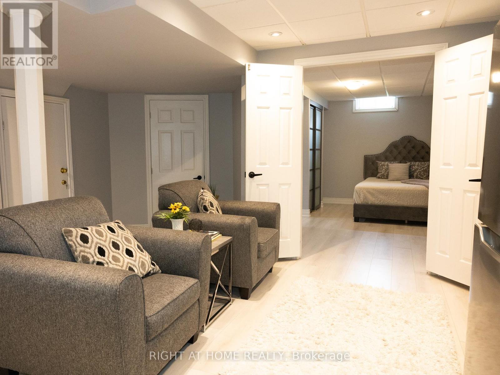 7031 Graydon Court, Mississauga, Ontario  L5N 7H4 - Photo 29 - W12210596