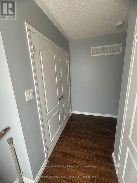 11 Beachville Circle, Brampton, Ontario  L6X 0V4 - Photo 22 - W12210623