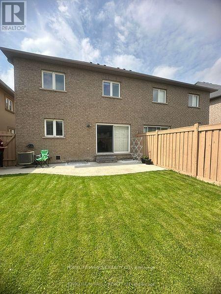 11 Beachville Circle, Brampton, Ontario  L6X 0V4 - Photo 38 - W12210623