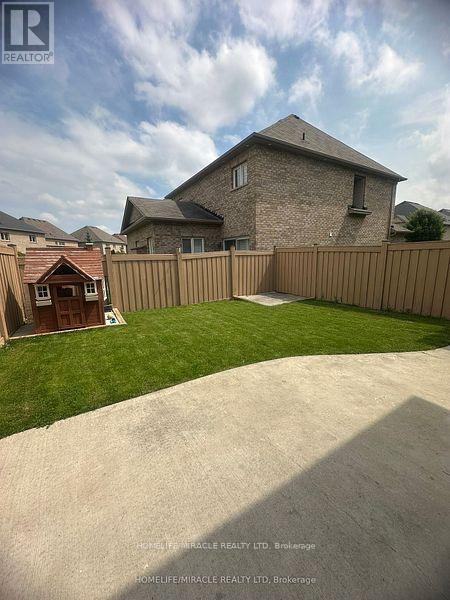 11 Beachville Circle, Brampton, Ontario  L6X 0V4 - Photo 39 - W12210623