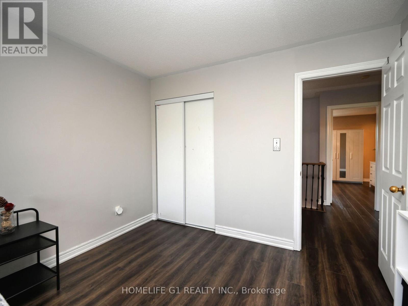 8 Ridgemore Crescent, Brampton, Ontario  L7A 2L6 - Photo 33 - W12210626