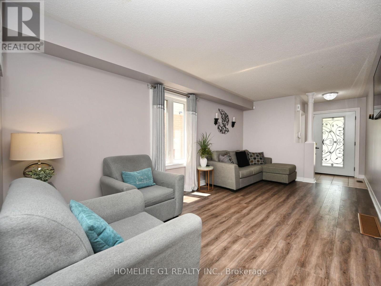8 Ridgemore Crescent, Brampton, Ontario  L7A 2L6 - Photo 8 - W12210626