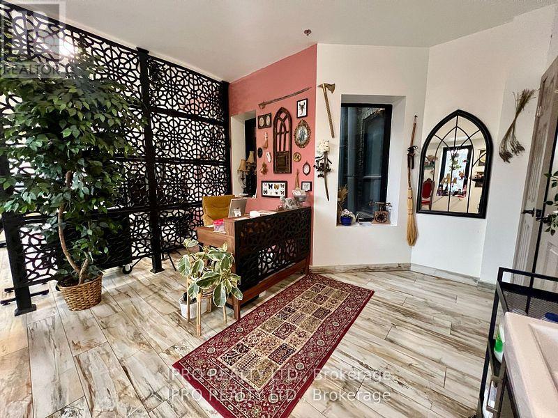 2 - 798 Bloor Street W, Toronto, Ontario  M6G 1L9 - Photo 3 - W12210645