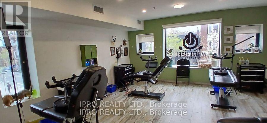 2 - 798 Bloor Street W, Toronto, Ontario  M6G 1L9 - Photo 7 - W12210645