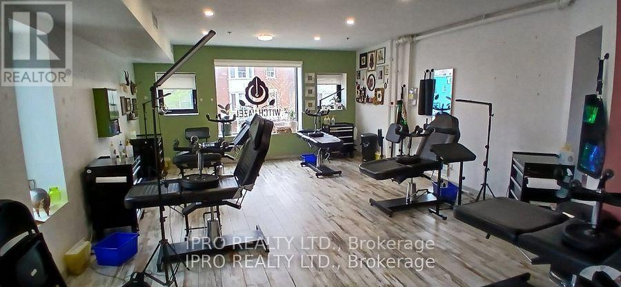 2 - 798 Bloor Street W, Toronto, Ontario  M6G 1L9 - Photo 9 - W12210645