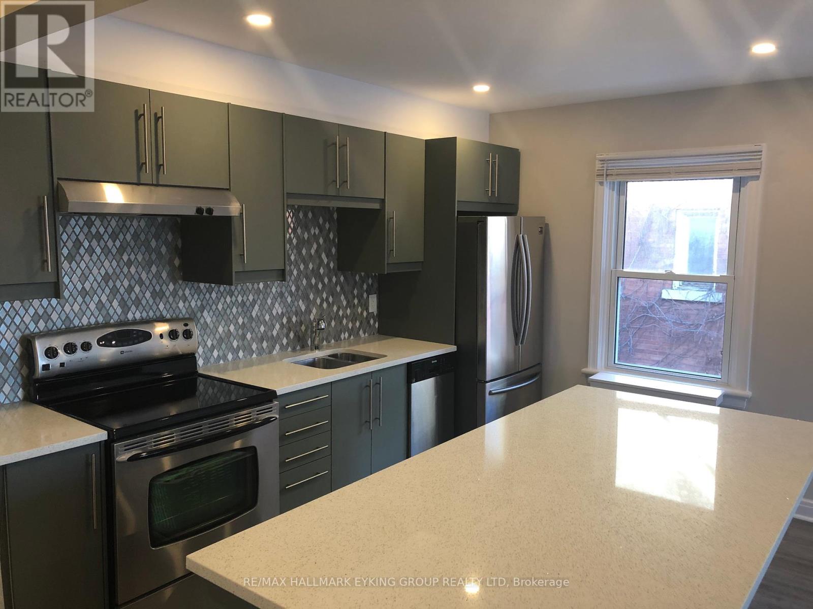 4 - 131 Hawthorne Avenue, Ottawa, Ontario  K1S 0B2 - Photo 5 - X12210104