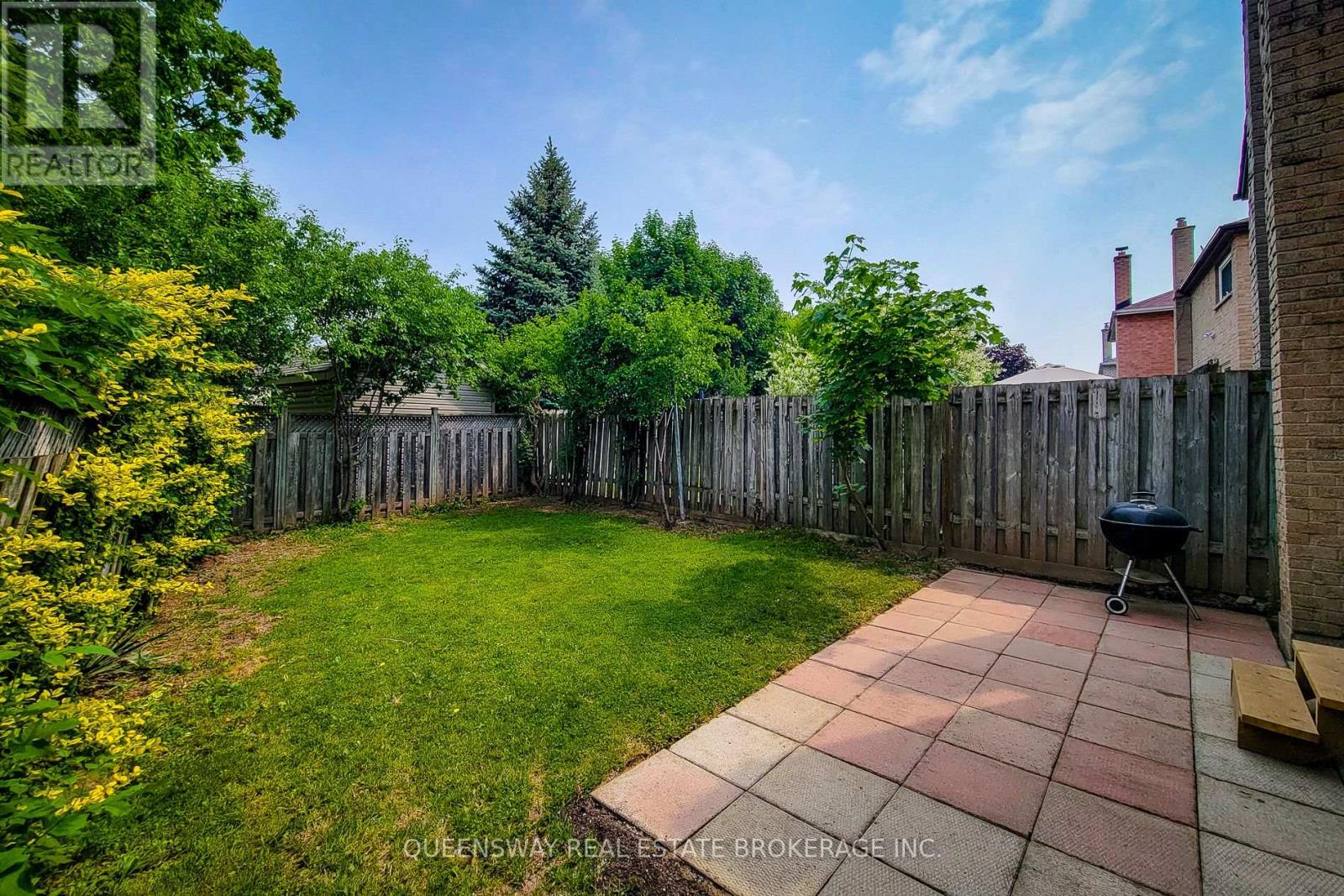 142 Macintosh Drive N, Hamilton, Ontario  L8E 4A4 - Photo 9 - X12210532