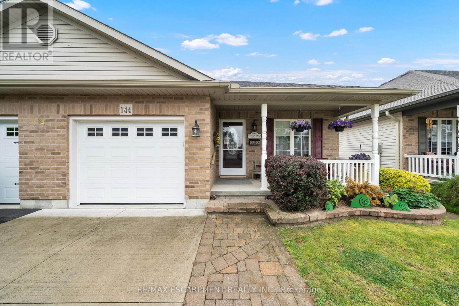 144 Forest Street, Haldimand, Ontario  N1A 1C1 - Photo 4 - X12210594