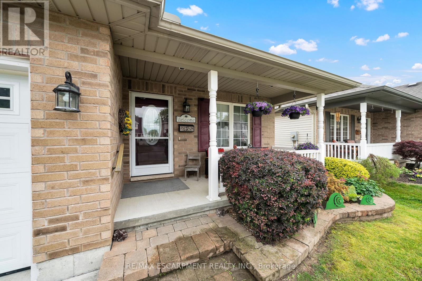 144 Forest Street, Haldimand, Ontario  N1A 1C1 - Photo 5 - X12210594