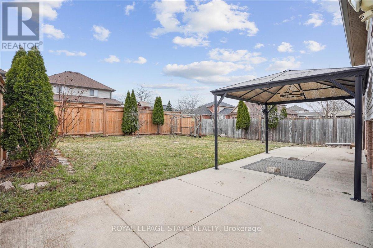 32 Sonoma Lane, Hamilton, Ontario  L8E 6B5 - Photo 8 - X12210618