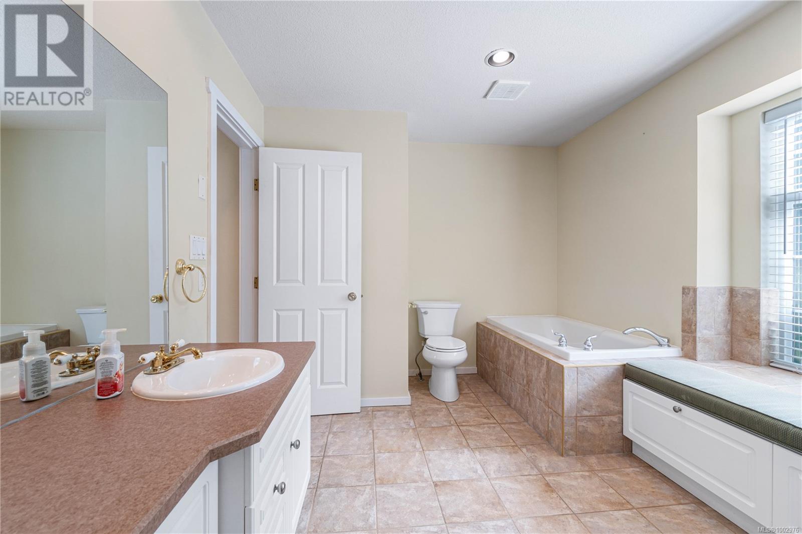 1232 College Dr, Nanaimo, British Columbia  V9R 5Z5 - Photo 22 - 1002976