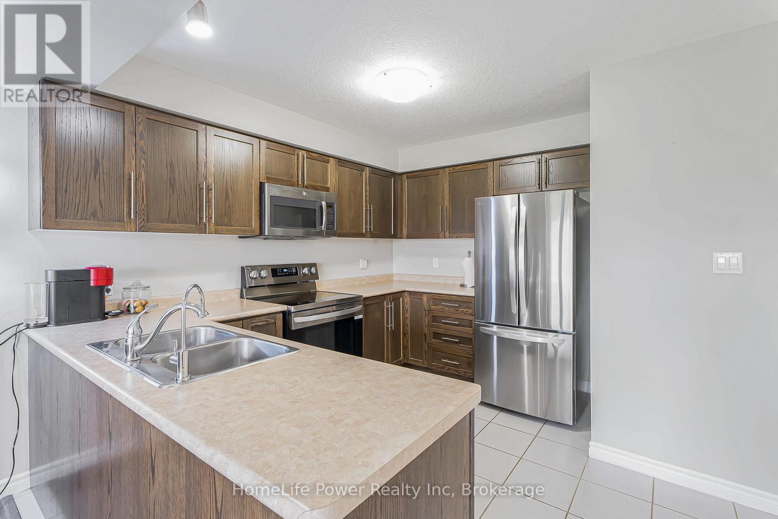 1426 Caen Avenue, Woodstock, Ontario  N4T 0J7 - Photo 6 - X12207139