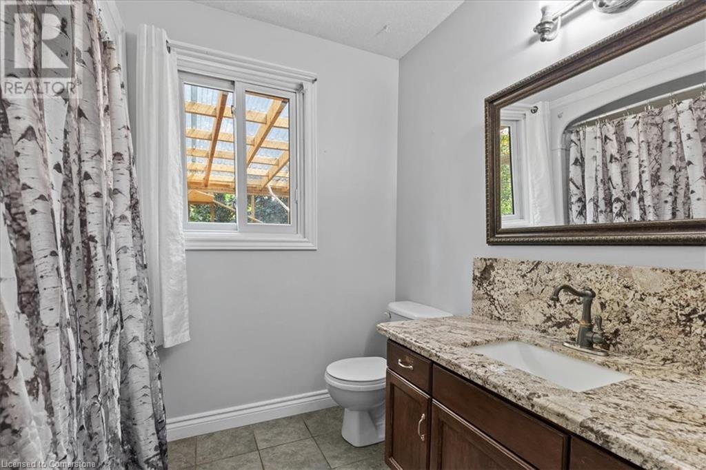 3 Wisteria Court, Kitchener, Ontario  N2E 3T4 - Photo 16 - 40738893