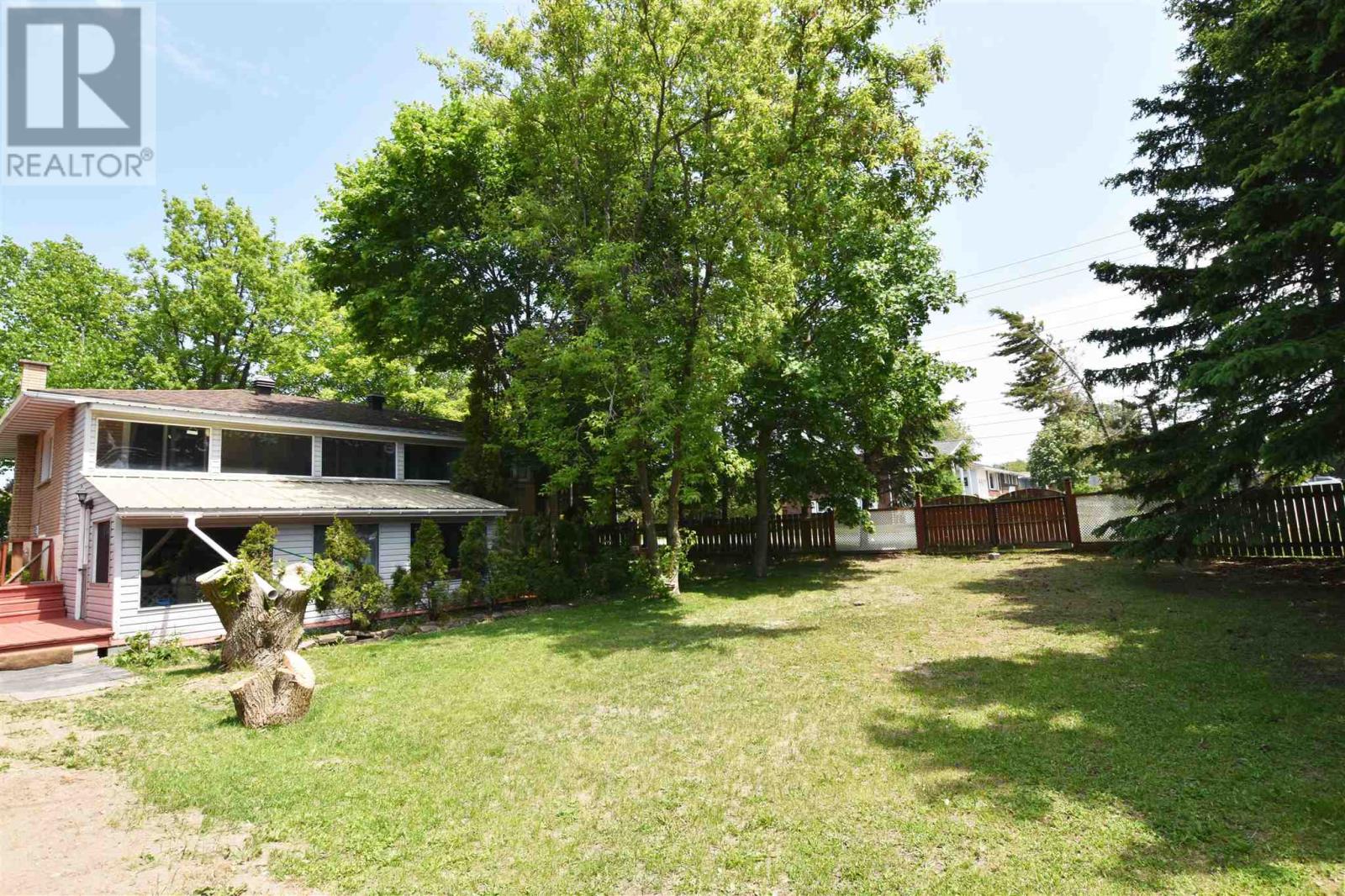 106 Knox Ave, Sault Ste. Marie, Ontario  P6B 3X9 - Photo 11 - SM251492