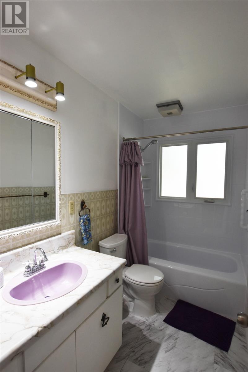 106 Knox Ave, Sault Ste. Marie, Ontario  P6B 3X9 - Photo 38 - SM251492