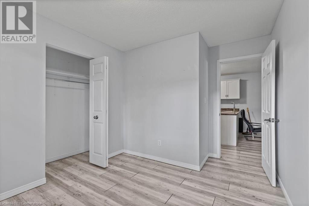 3 Wisteria Court, Kitchener, Ontario  N2E 3T4 - Photo 34 - 40738902