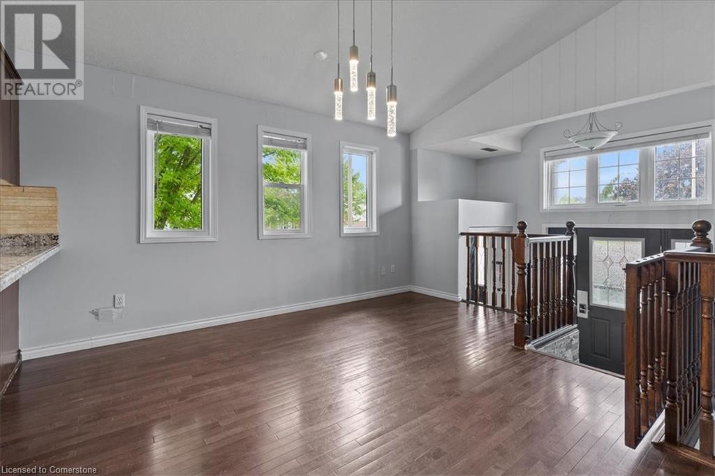 3 Wisteria Court, Kitchener, Ontario  N2E 3T4 - Photo 6 - 40738902