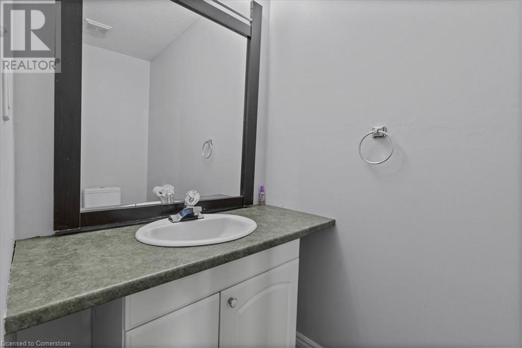 3 Wisteria Court, Kitchener, Ontario  N2E 3T4 - Photo 25 - 40738902