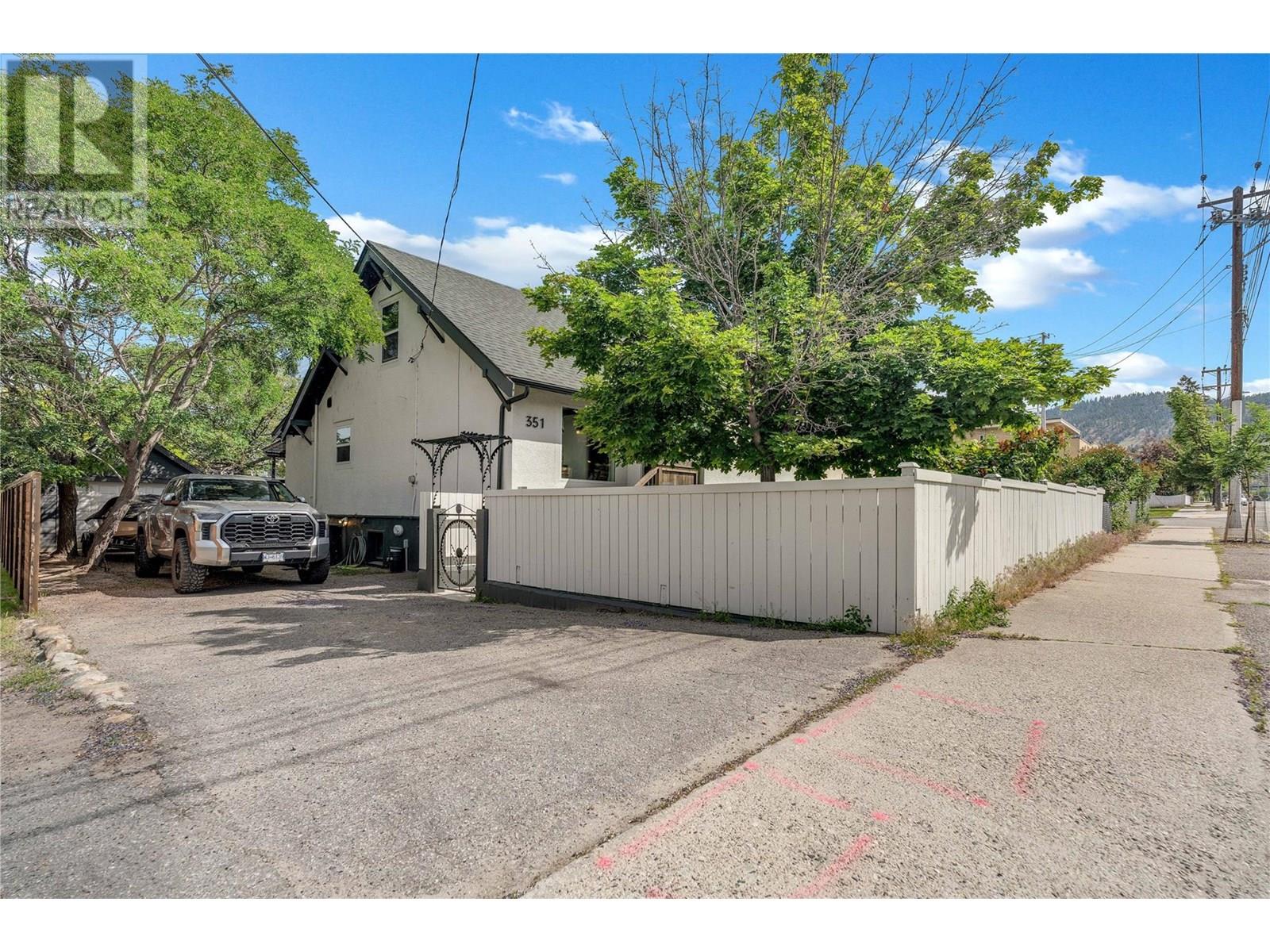 351 Eckhardt Avenue E, Penticton, British Columbia
