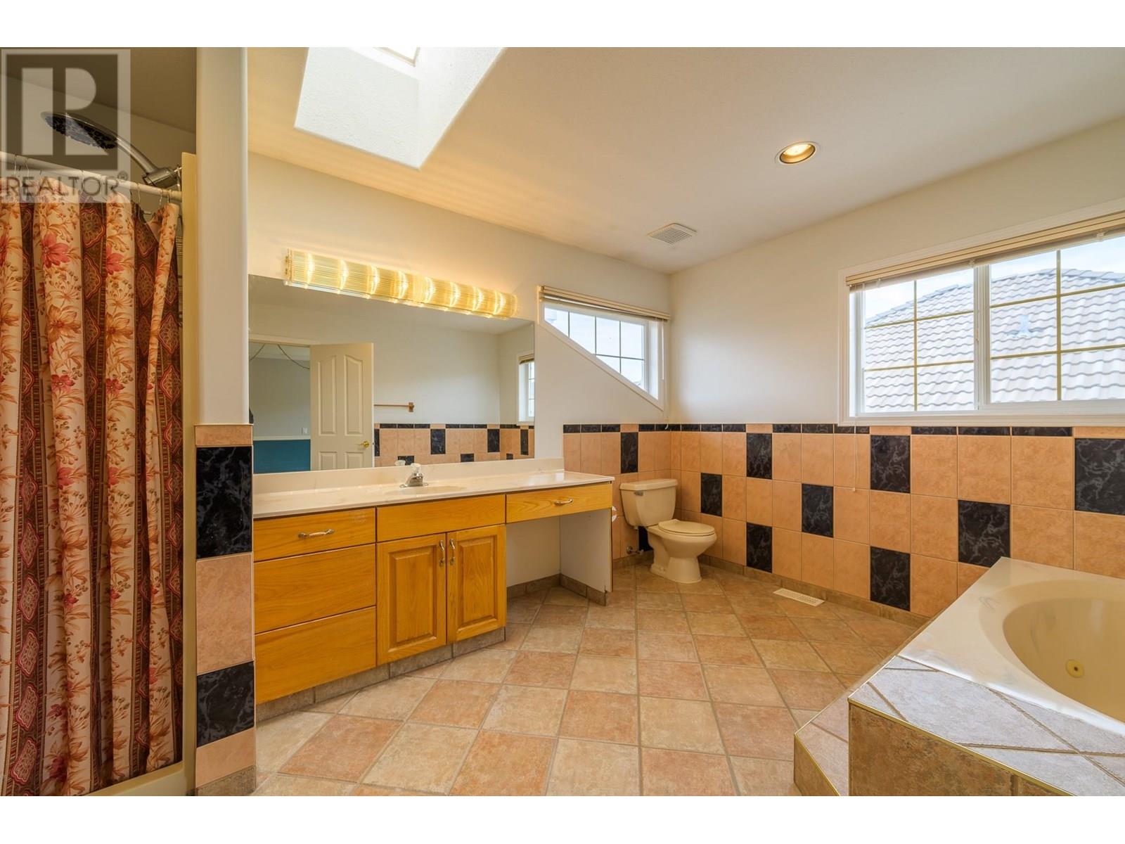 1120 14th Street, Kamloops, British Columbia  V2B 8K7 - Photo 22 - 10351689