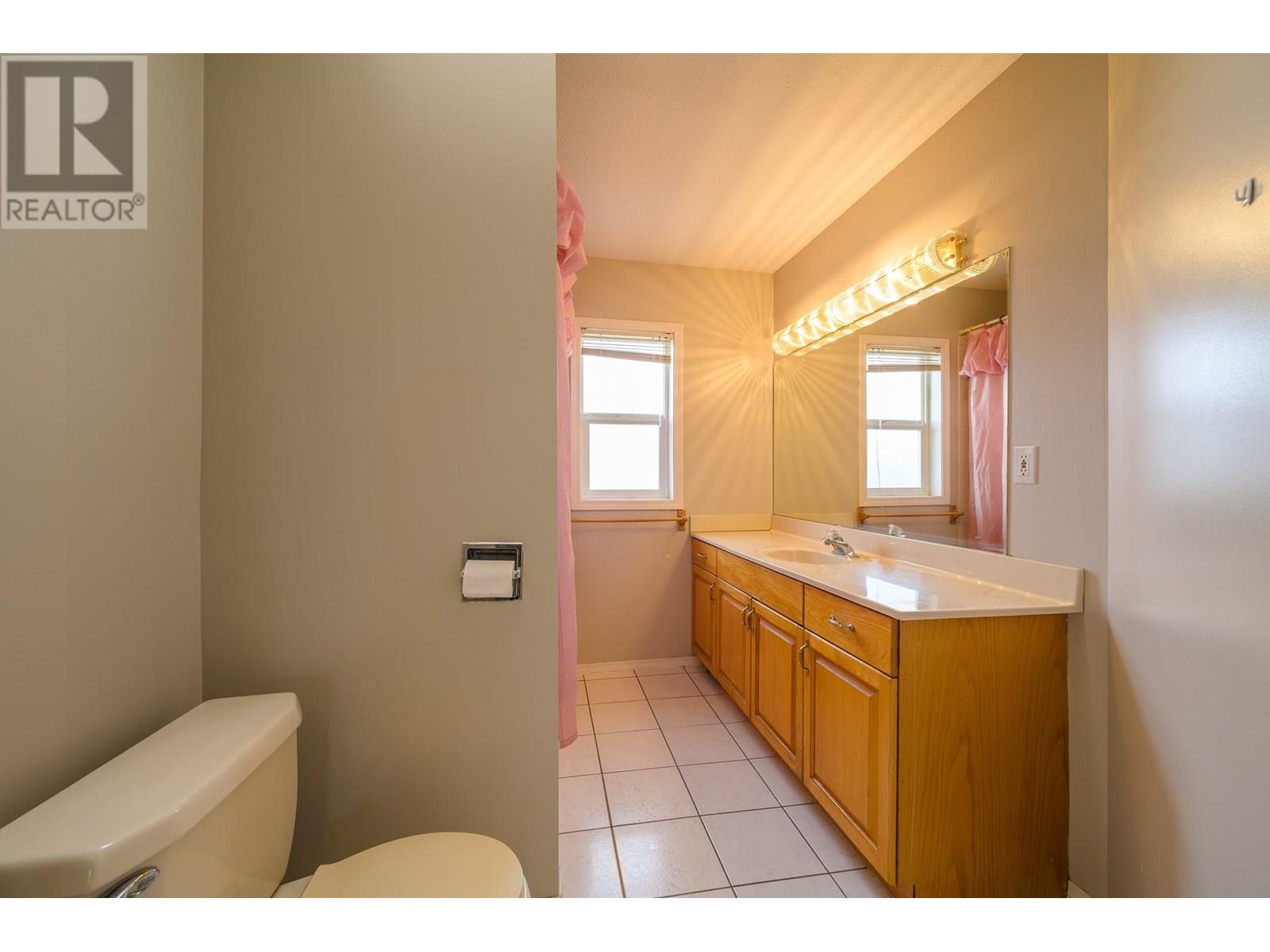 1120 14th Street, Kamloops, British Columbia  V2B 8K7 - Photo 25 - 10351689