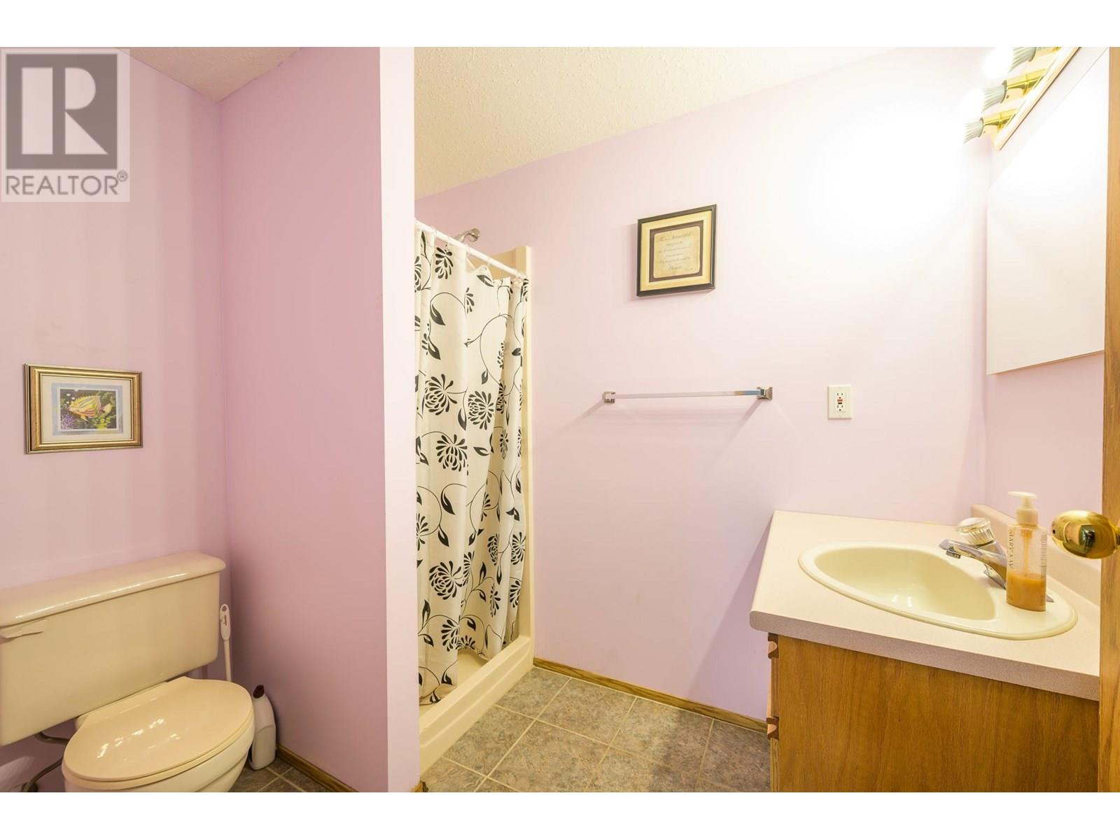 1120 14th Street, Kamloops, British Columbia  V2B 8K7 - Photo 36 - 10351689