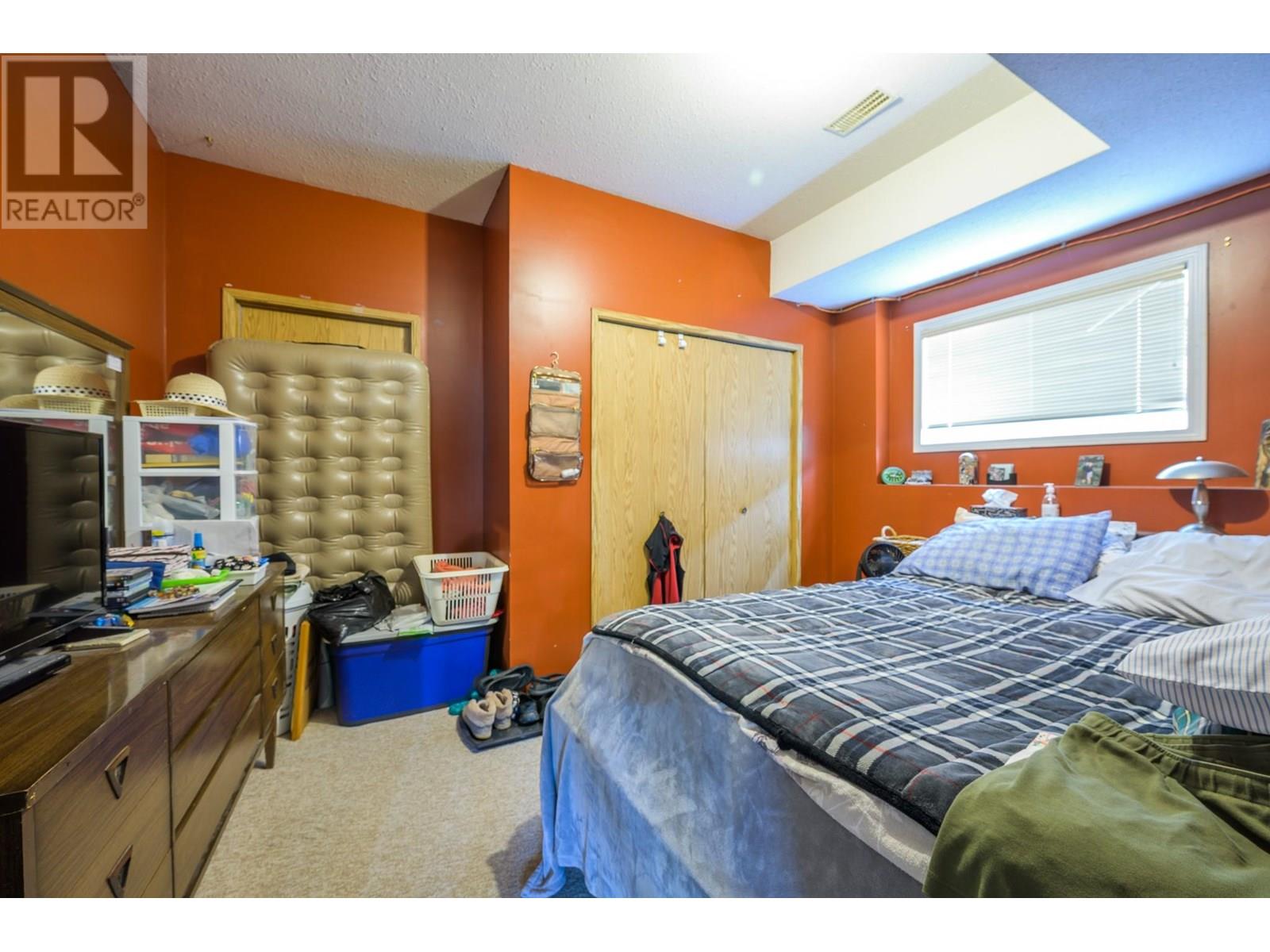 1120 14th Street, Kamloops, British Columbia  V2B 8K7 - Photo 44 - 10351689
