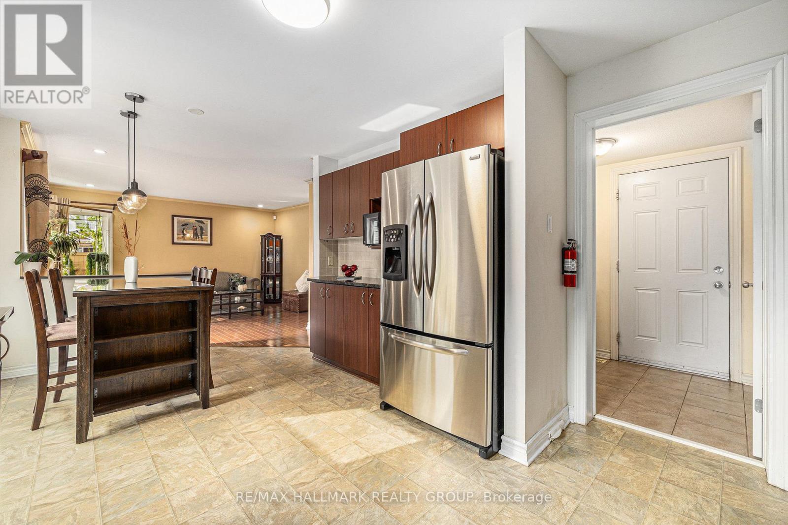 155 Tapestry Drive, Ottawa, Ontario  K2J 0H4 - Photo 11 - X12199855