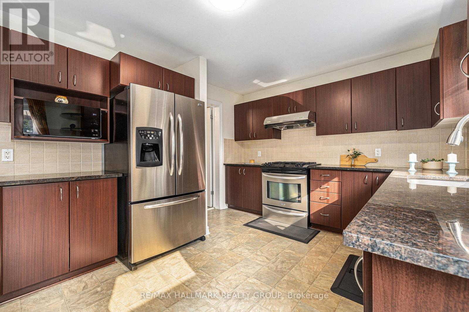 155 Tapestry Drive, Ottawa, Ontario  K2J 0H4 - Photo 8 - X12199855