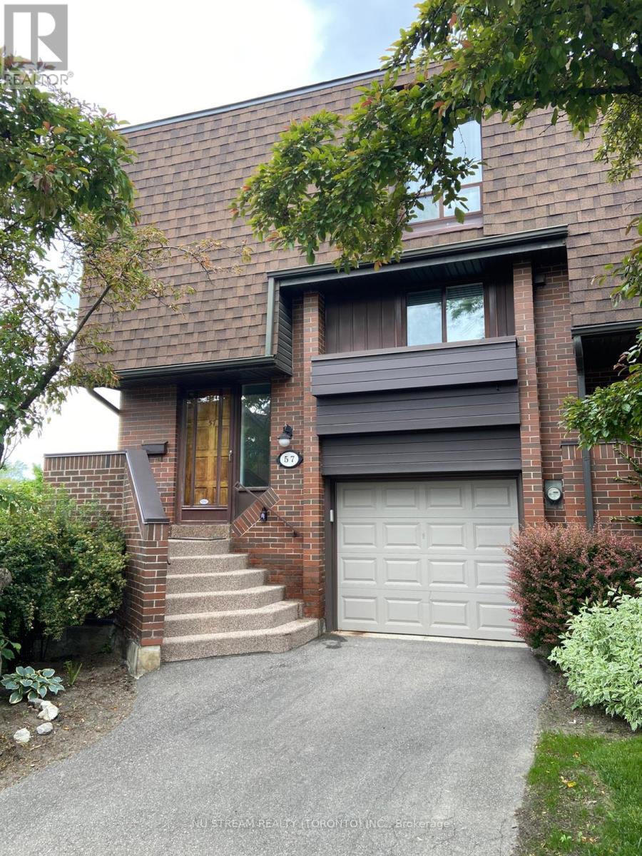 57 Gypsy Roseway, Toronto, Ontario  M2N 5Z1 - Photo 1 - C12122238