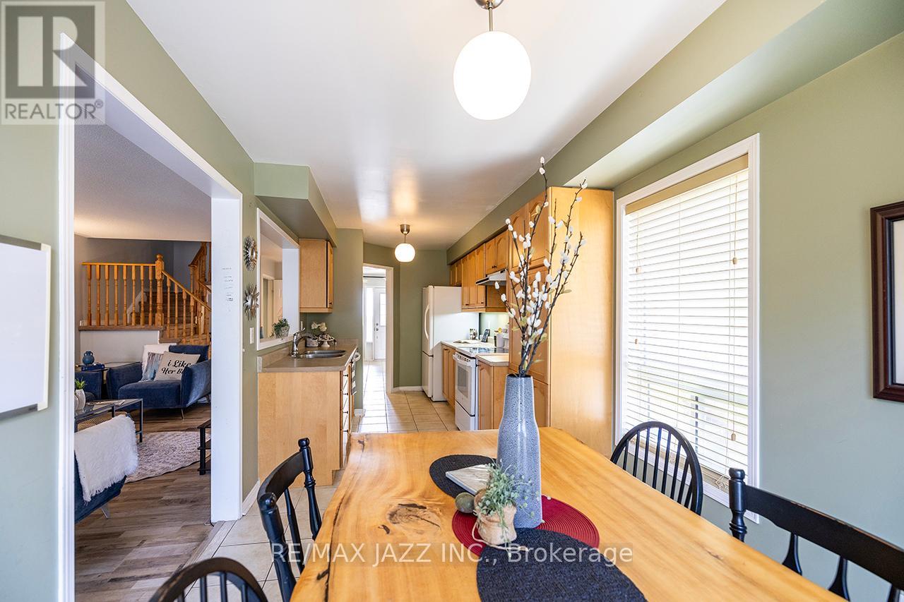 80 Barrister Avenue, Whitby, Ontario  L1R 3H3 - Photo 13 - E12210827