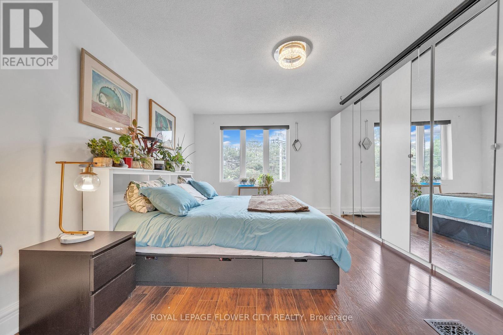 500 Dufferin Street, Toronto (Little Portugal), Ontario  M6K 2A6 - Photo 28 - C12210431