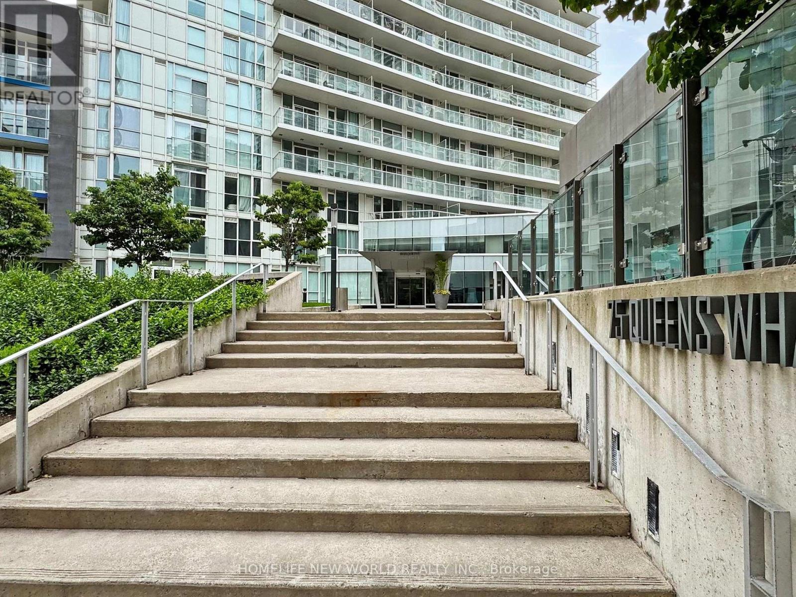 603 - 75 Queens Wharf Road, Toronto, Ontario  M5V 0J8 - Photo 4 - C12210083