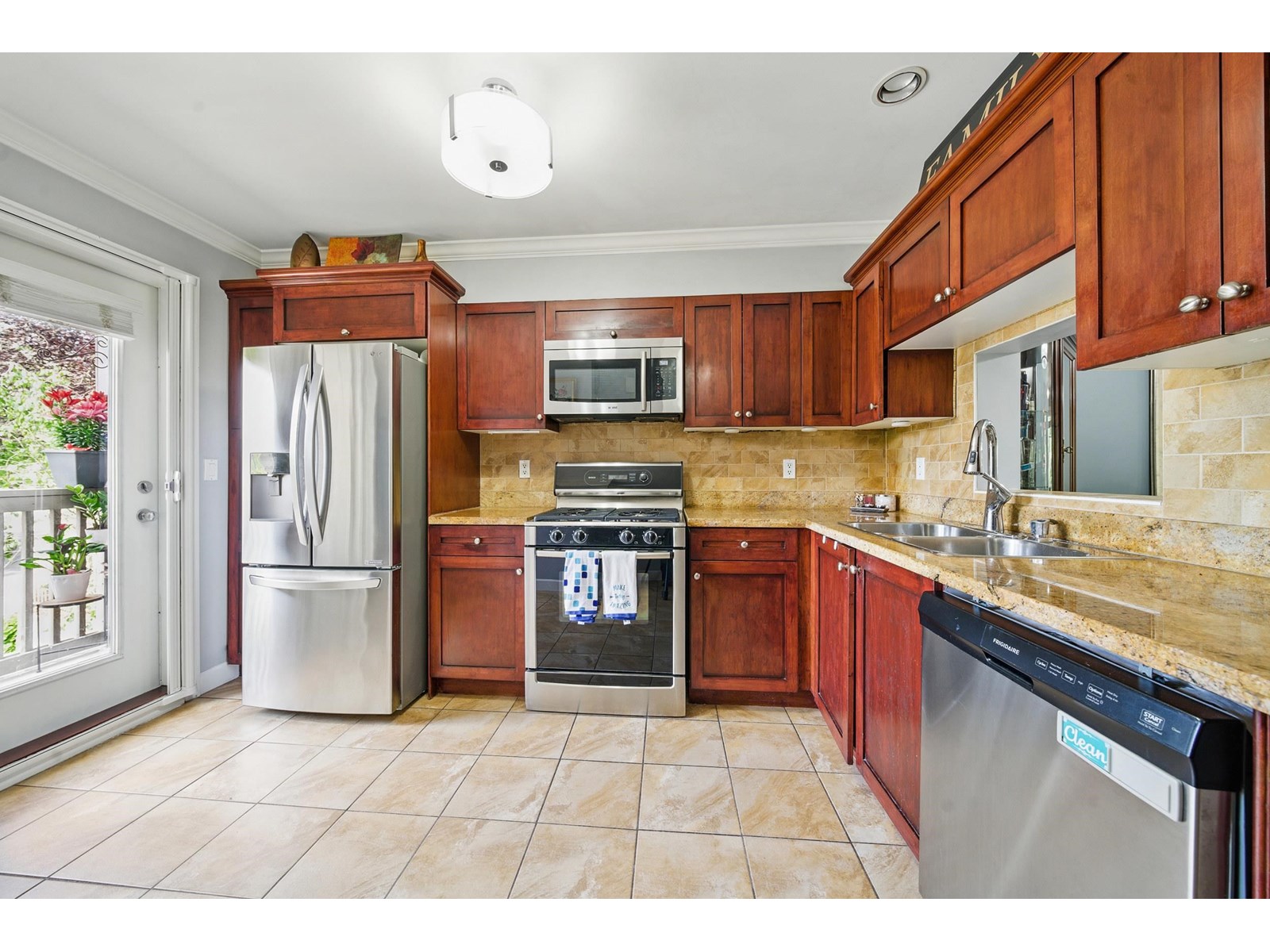 11 6238 192 Street, Surrey, British Columbia  V3S 0S2 - Photo 11 - R3013619