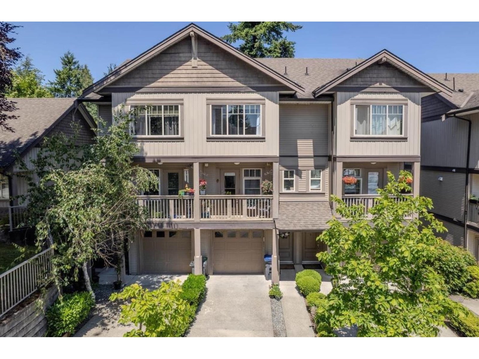 11 6238 192 Street, Surrey, British Columbia  V3S 0S2 - Photo 2 - R3013619