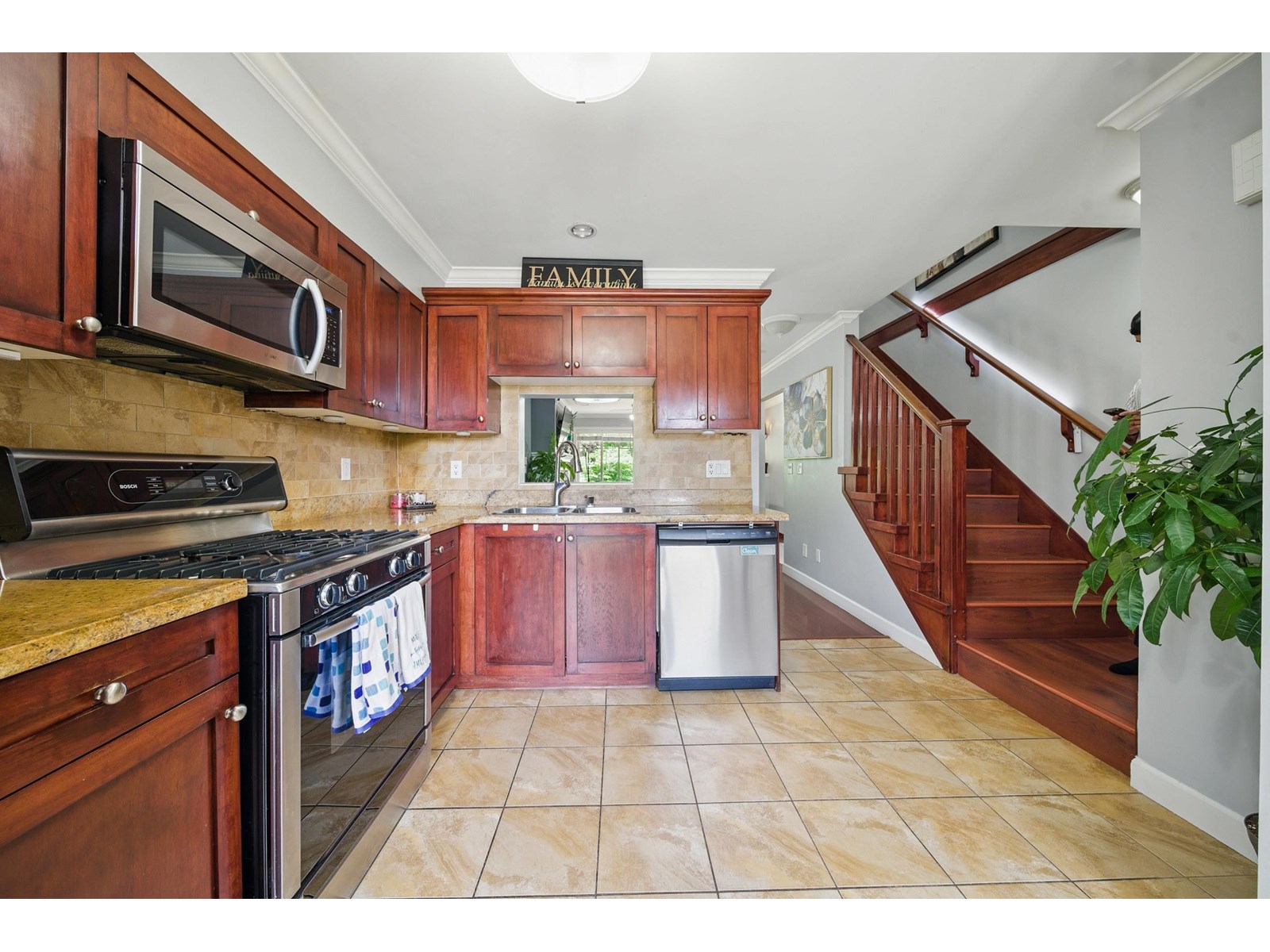 11 6238 192 Street, Surrey, British Columbia  V3S 0S2 - Photo 9 - R3013619