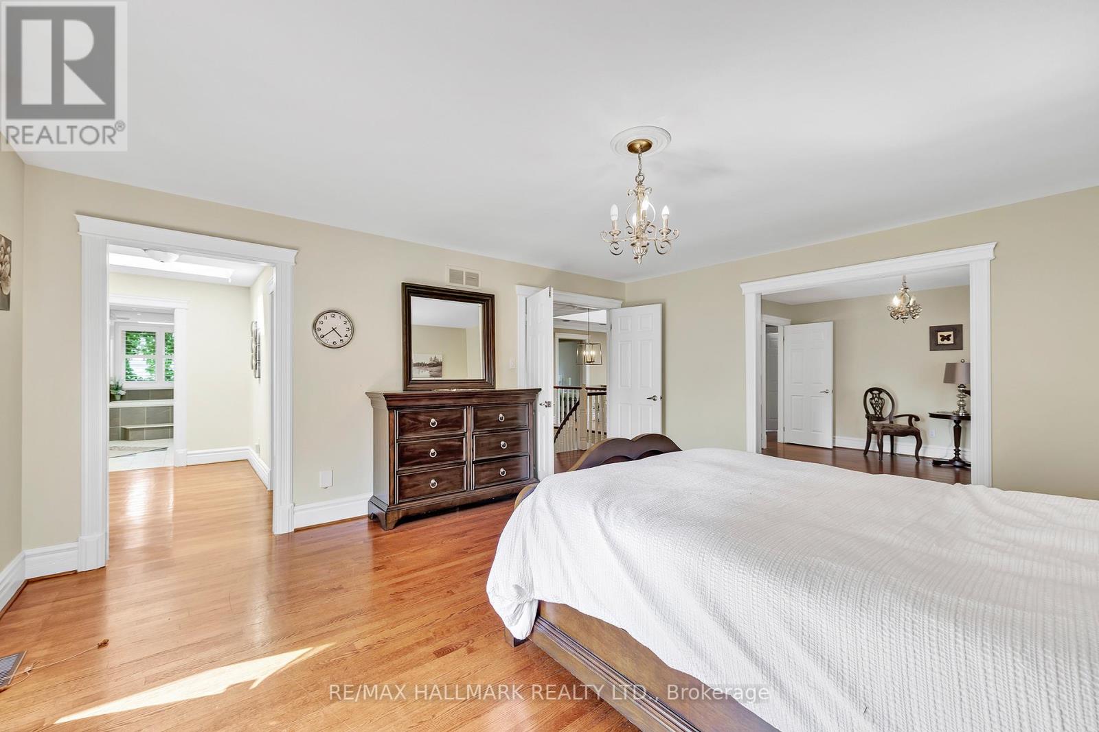 6 Montford Drive, Toronto, Ontario  M2M 3H3 - Photo 15 - C12210677