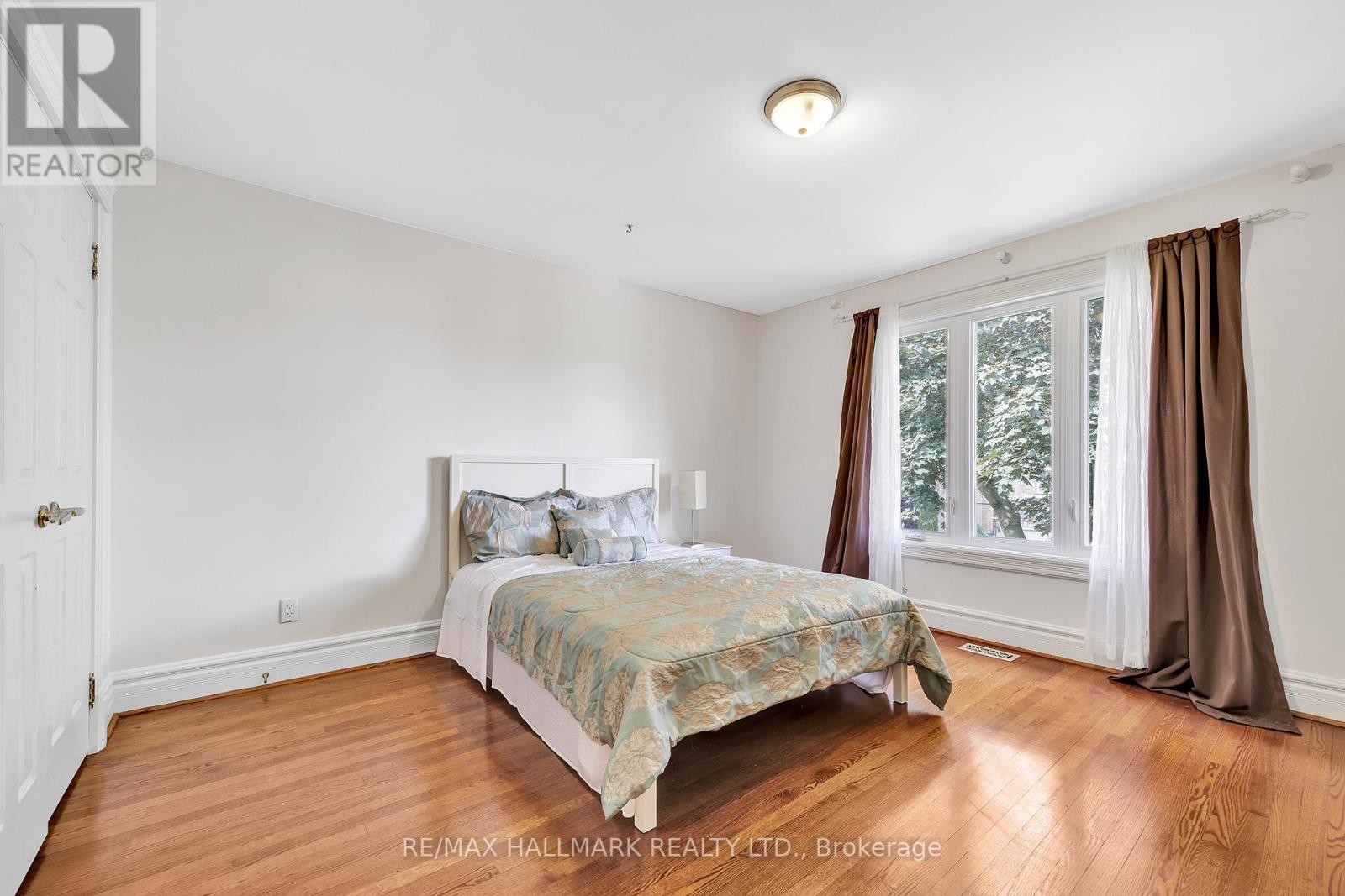 6 Montford Drive, Toronto, Ontario  M2M 3H3 - Photo 19 - C12210677
