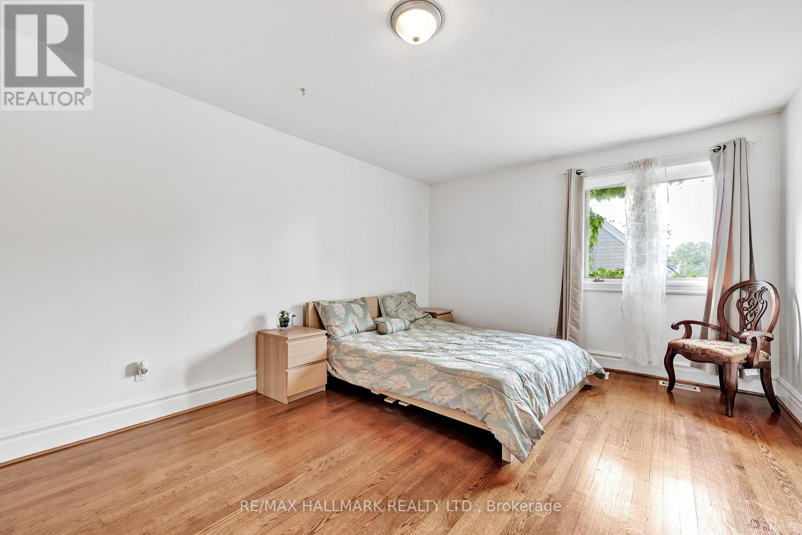 6 Montford Drive, Toronto, Ontario  M2M 3H3 - Photo 21 - C12210677