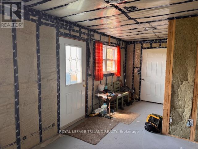 24353 Pioneer Line, West Elgin, Ontario  N0L 2P0 - Photo 7 - X12210755