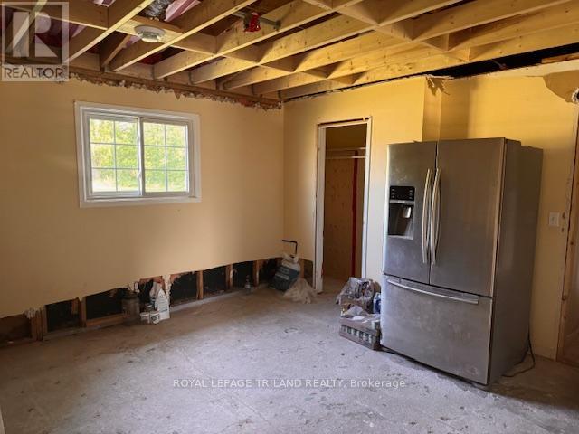 24353 Pioneer Line, West Elgin, Ontario  N0L 2P0 - Photo 8 - X12210755